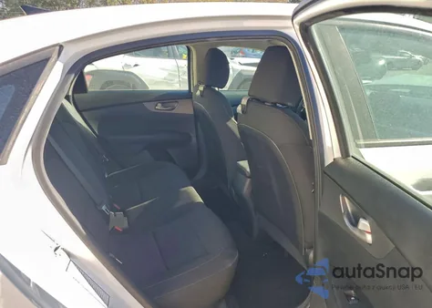 2019 Kia Forte Fe z USA, uszkodzony, nr VIN 3KPF24AD8KE078923